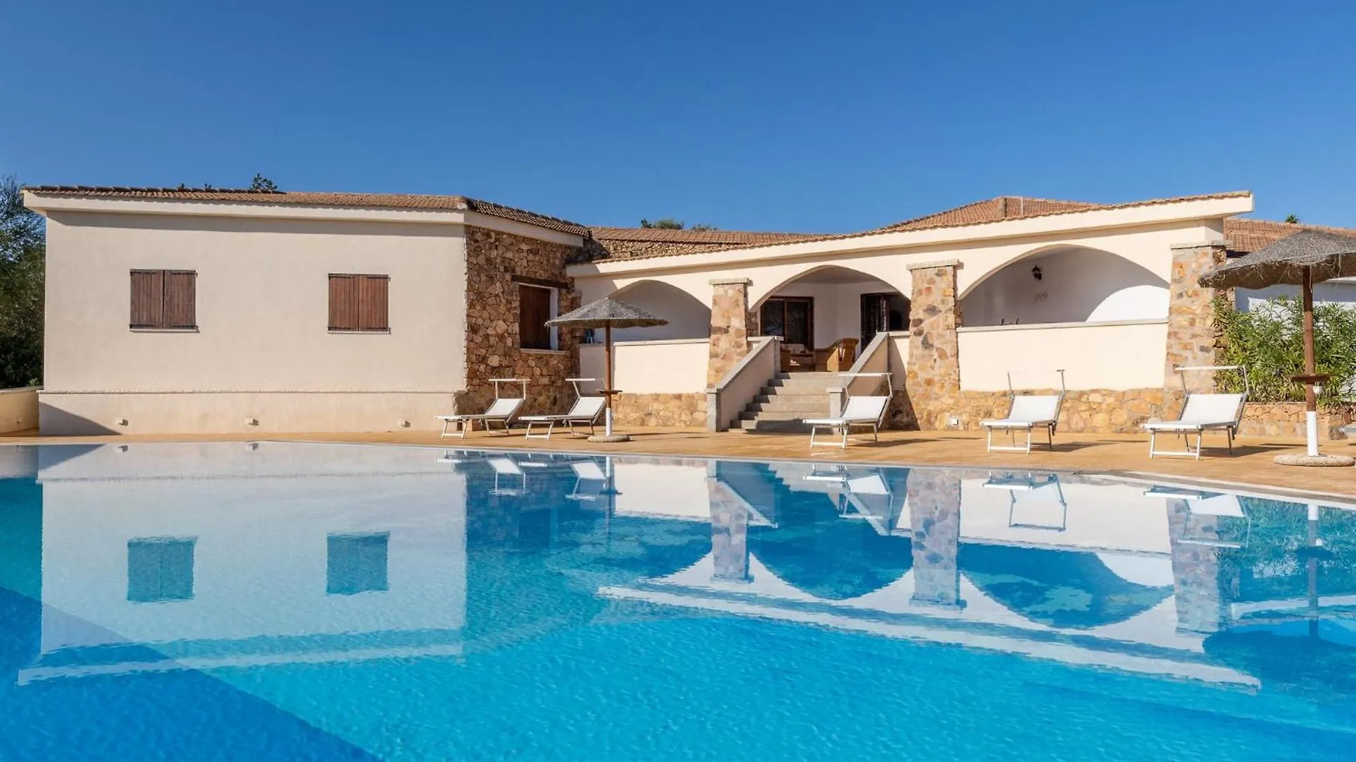 Apartment Chic Villa Antonina One Bedroom Unit 6 Sleeps 4 Marinella